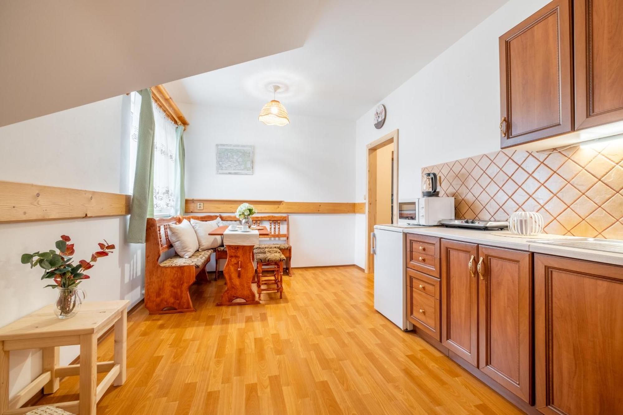 Apartmany Iwona Рокитніце-над-Їзероу Екстер'єр фото