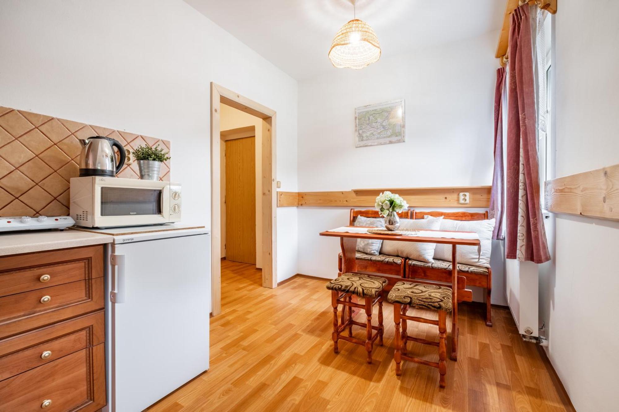 Apartmany Iwona Рокитніце-над-Їзероу Екстер'єр фото
