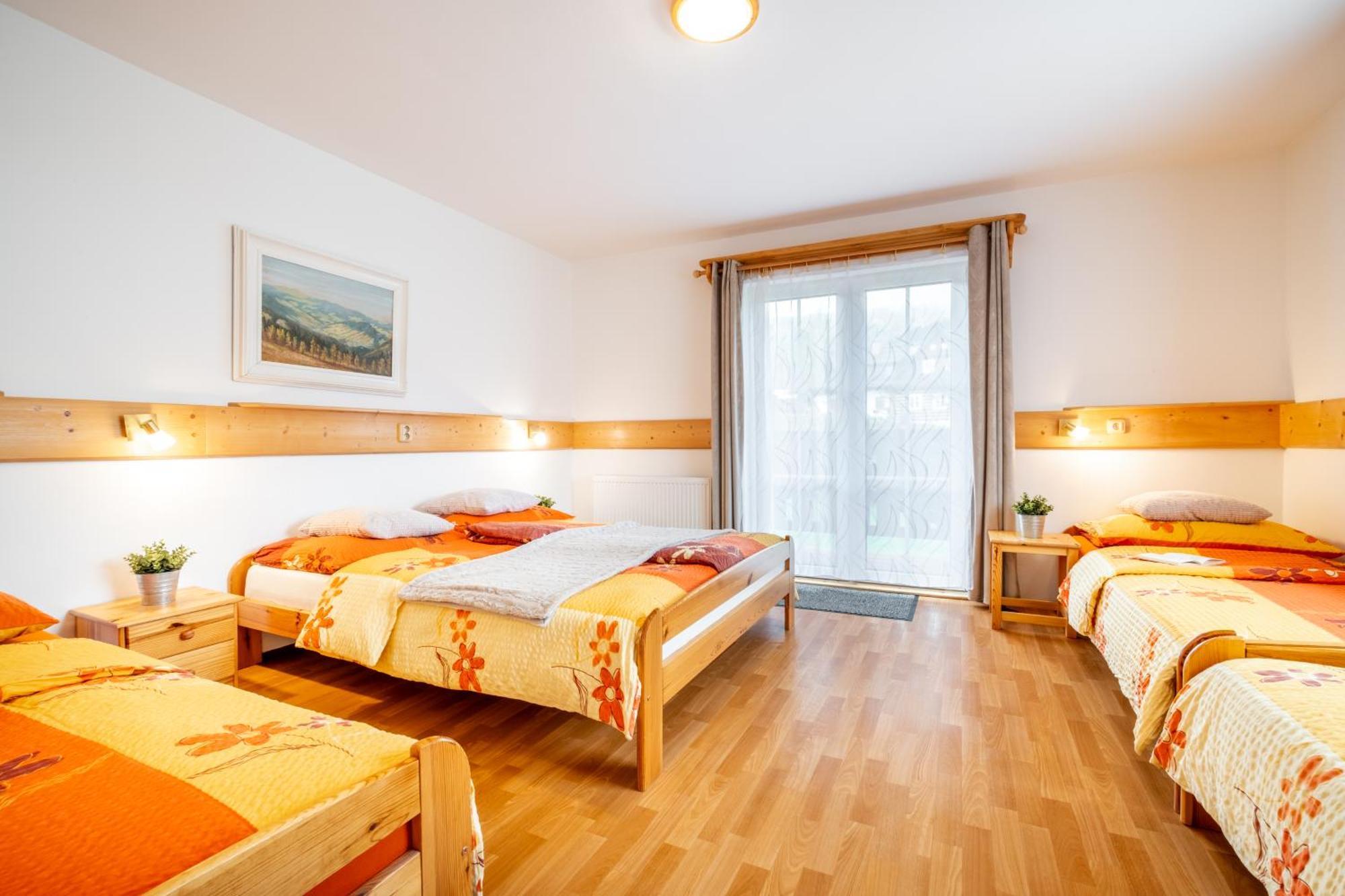 Apartmany Iwona Рокитніце-над-Їзероу Екстер'єр фото