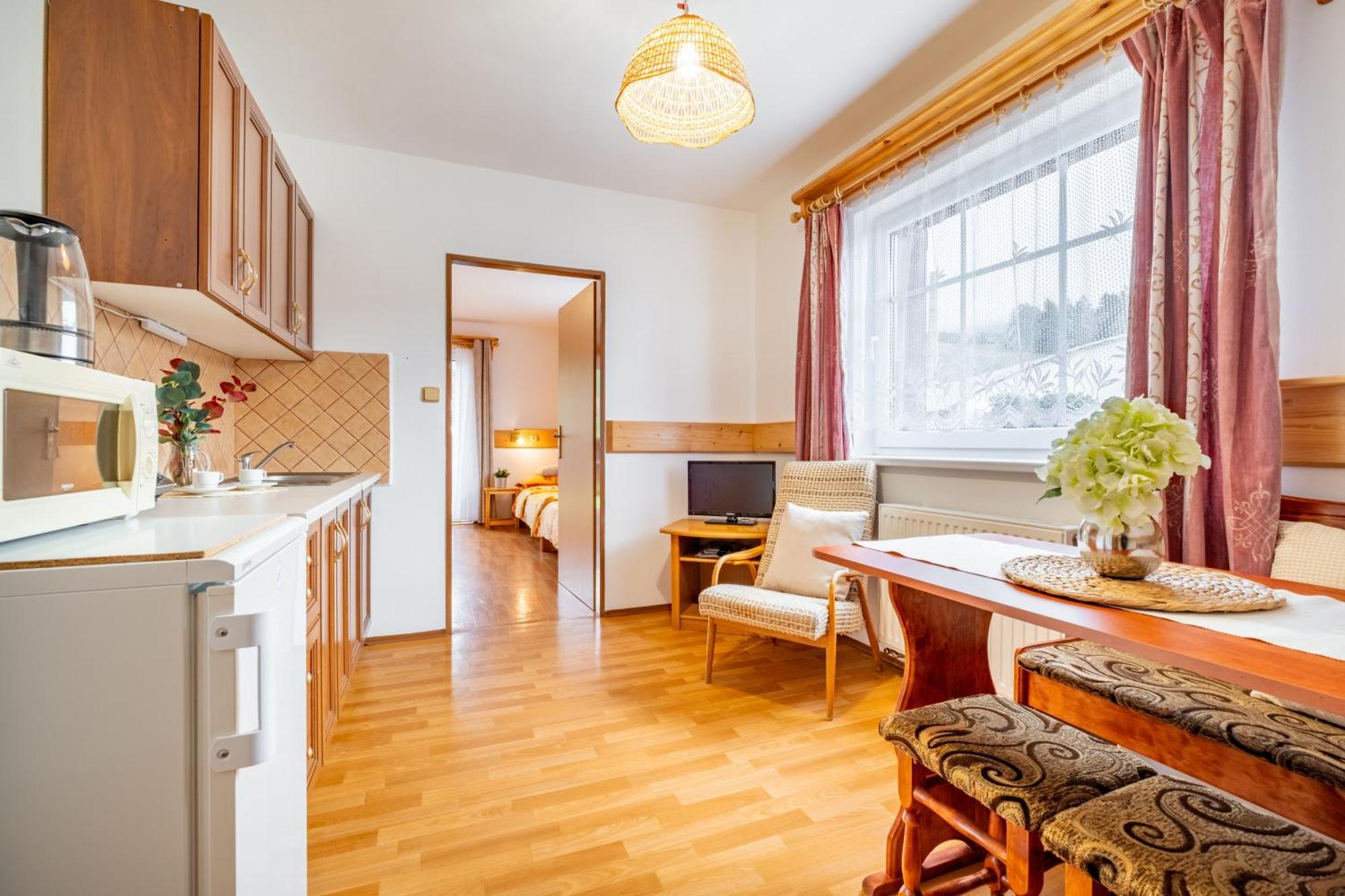 Apartmany Iwona Рокитніце-над-Їзероу Екстер'єр фото