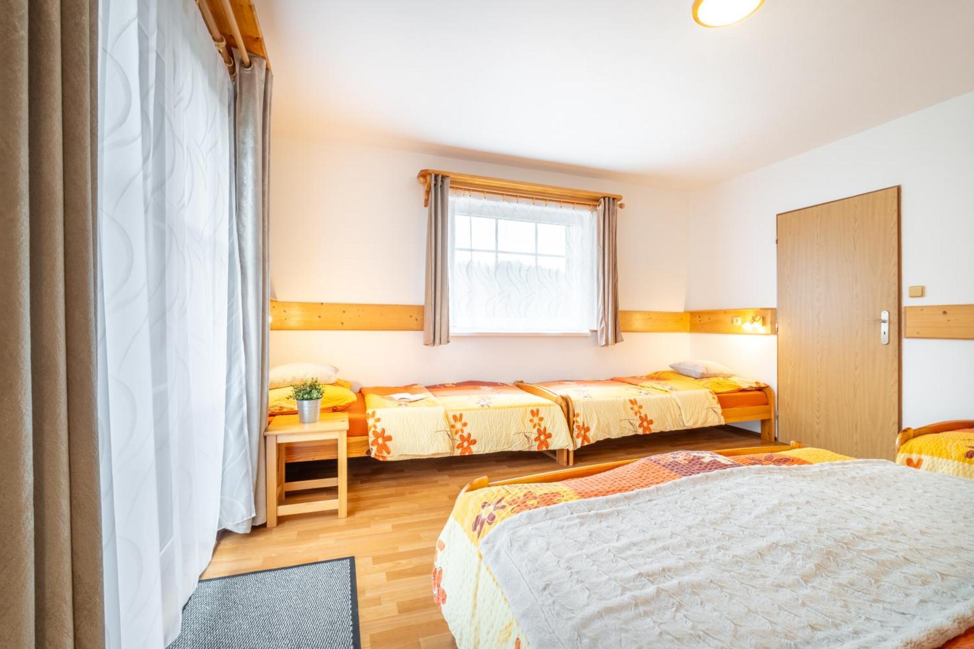 Apartmany Iwona Рокитніце-над-Їзероу Екстер'єр фото