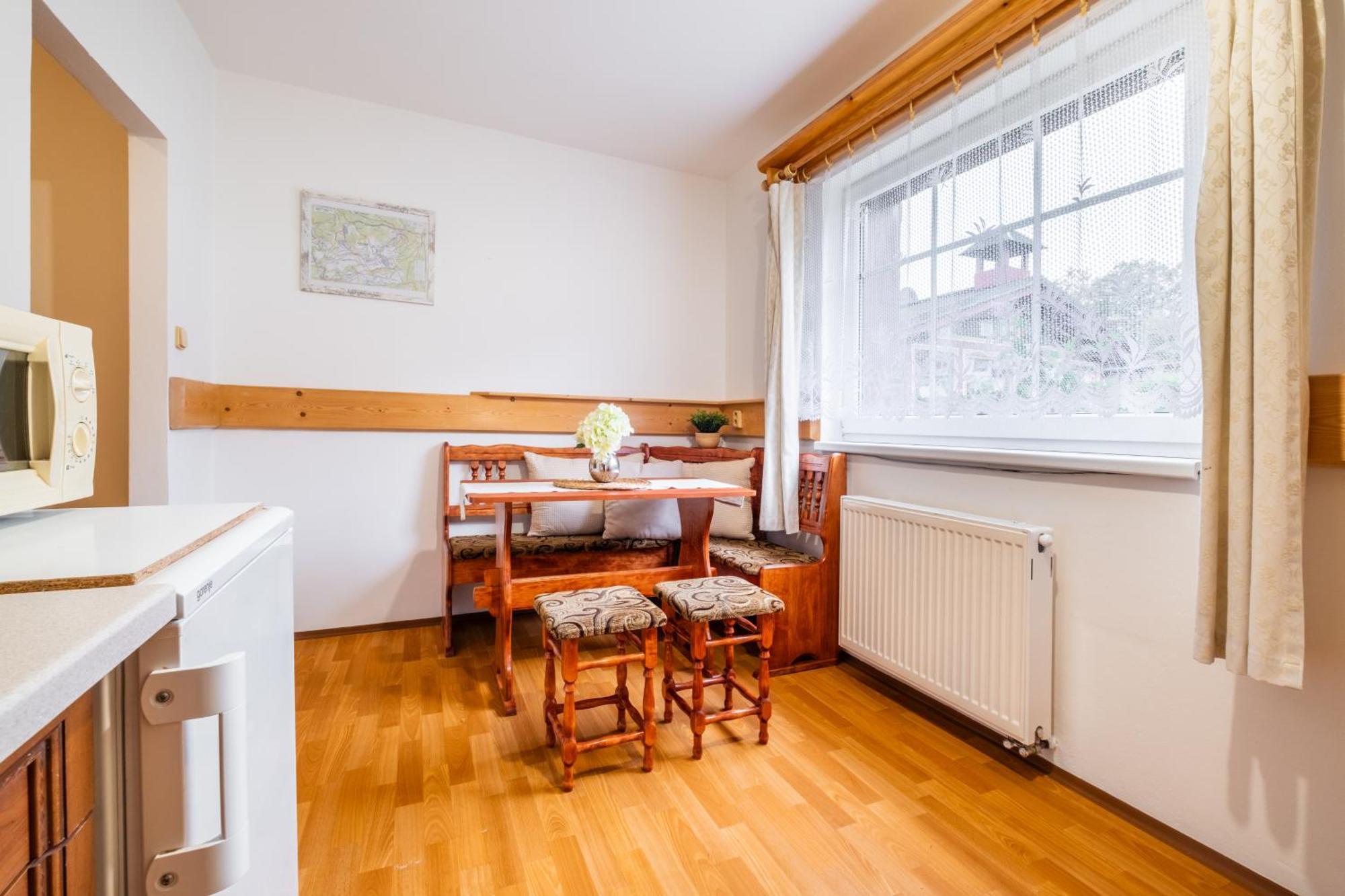Apartmany Iwona Рокитніце-над-Їзероу Екстер'єр фото